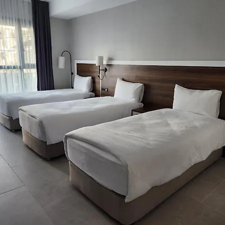Lulubay & Hotell