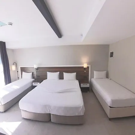 Hotell Lulubay & *