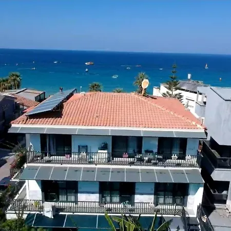 Lulubay Rooms&suites *