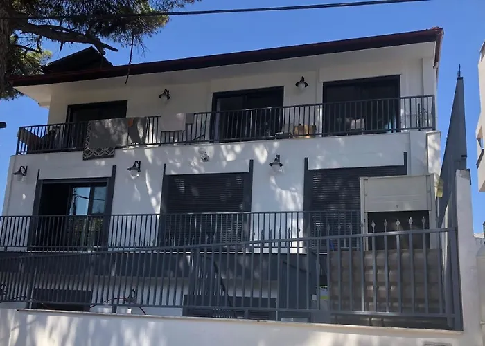 Lulubay Rooms&suites * Kusadası