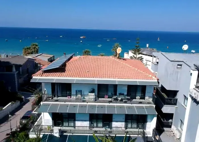 Lulubay Rooms&suites *