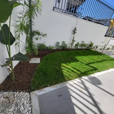 호텔 Lulubay & 쿠사다시