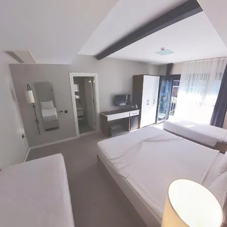 מלון Lulubay & קוסדסי