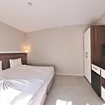 Lulubay & Hotel Kuşadası
