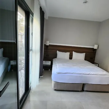 Lulubay & Hotel Kusadası