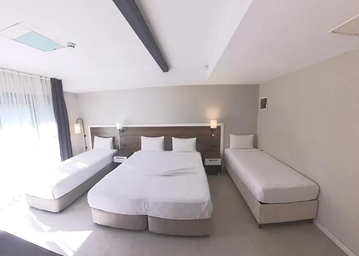 Hotel Lulubay & *